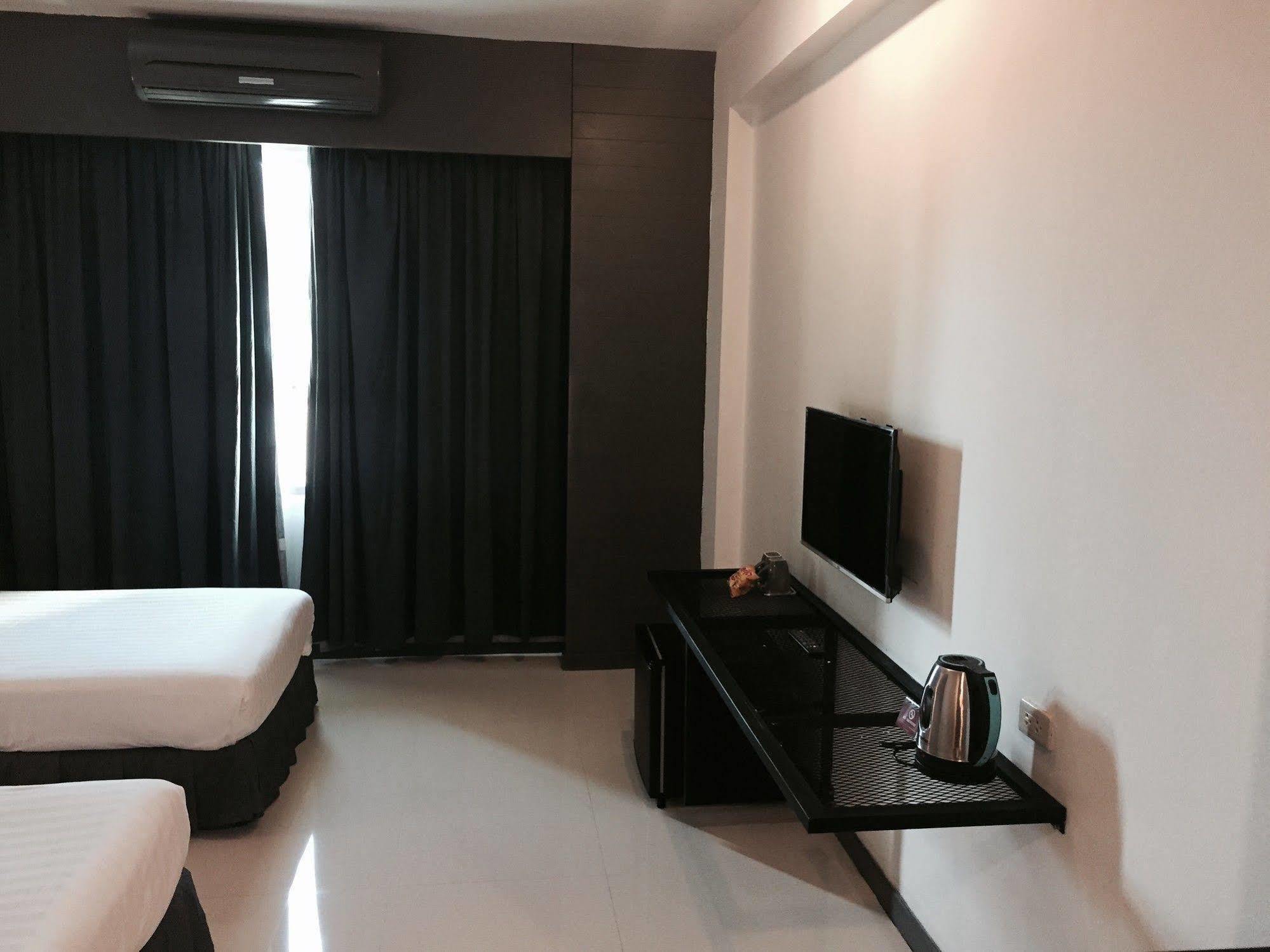 Hatyai Holiday Hotel Hat Yai Extérieur photo