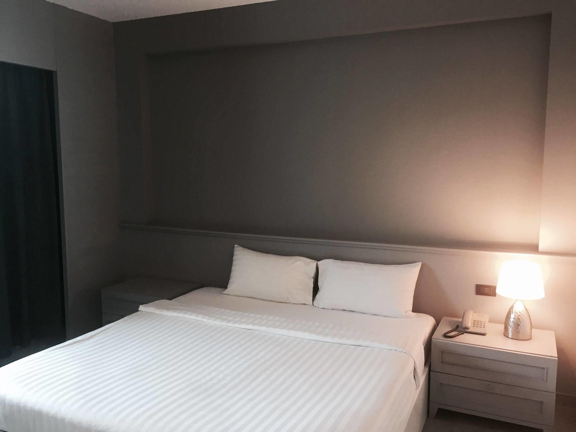 Hatyai Holiday Hotel Hat Yai Extérieur photo